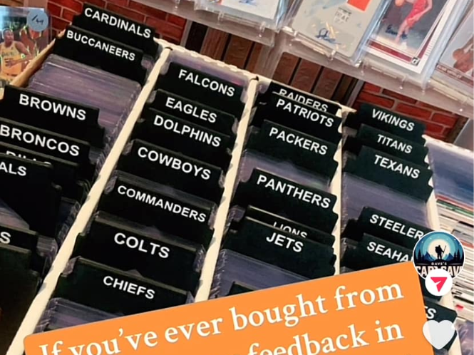 Trading card dividers