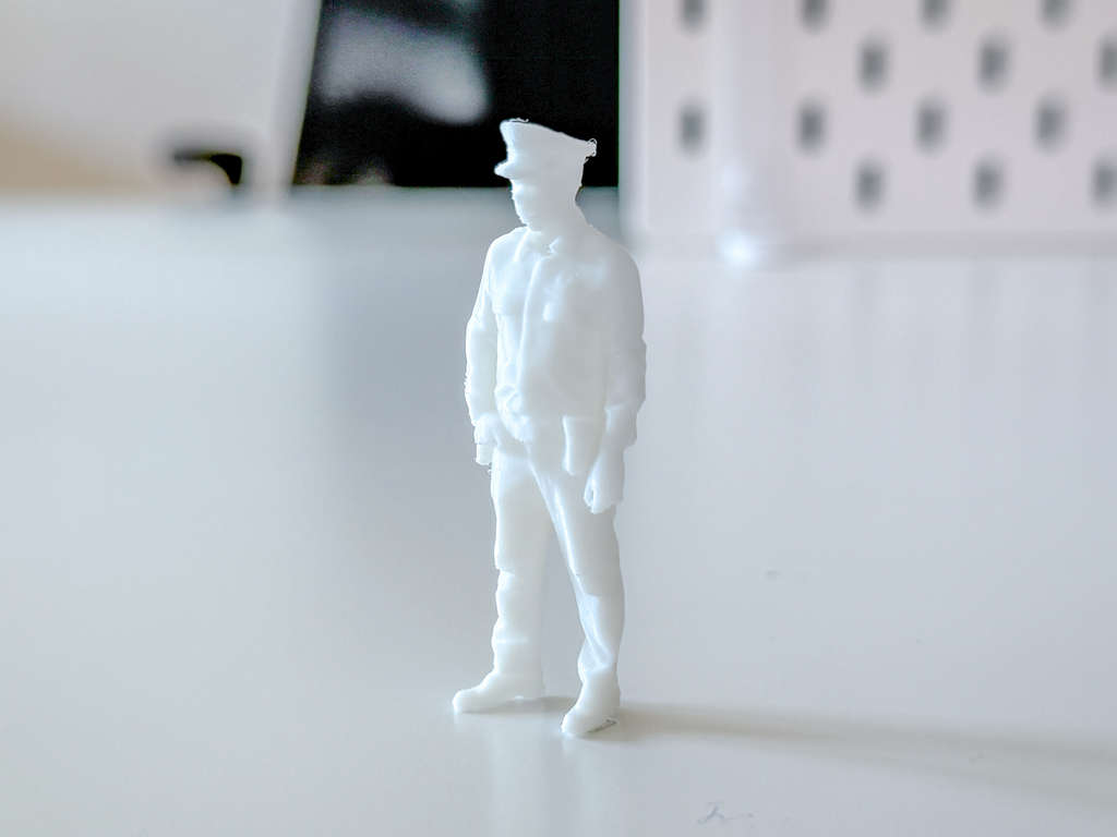Miniature Police Man for your Diorama