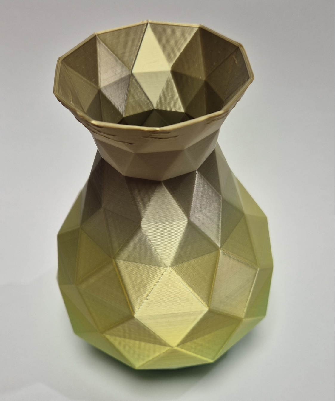Modern Vase Free to sell