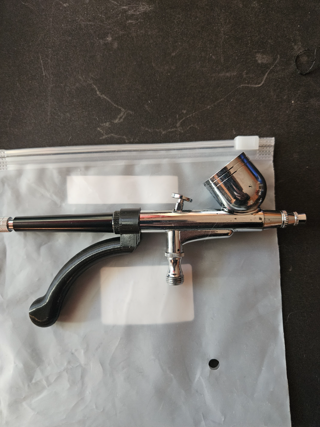 Airbrush grip handle