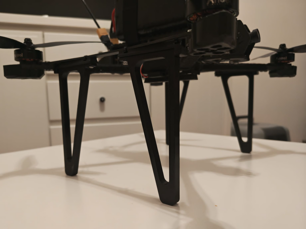 Screw-On Modular FPV Drone Legs