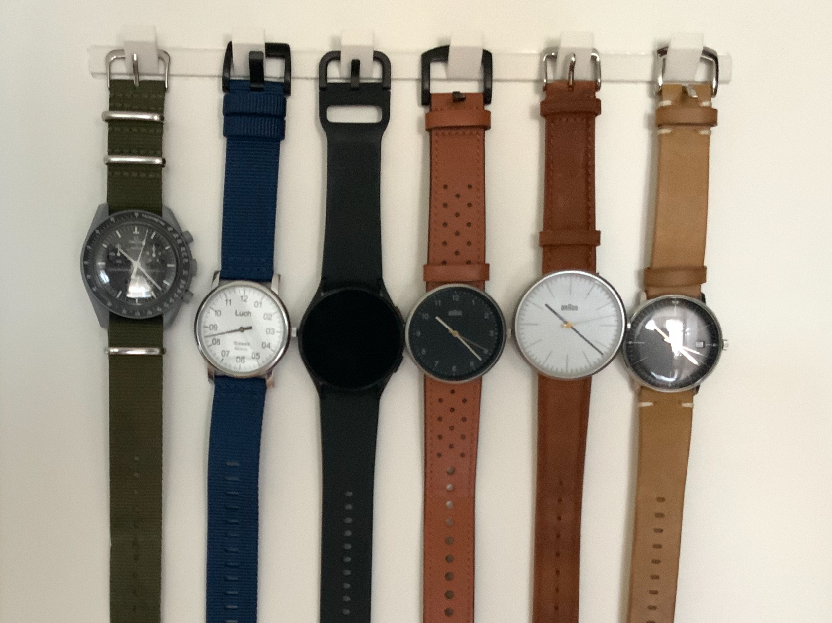 Watch rack / hanger
