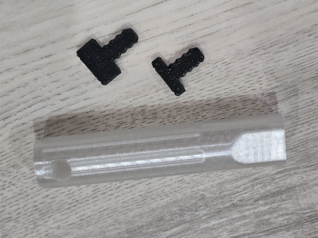Multiboard Small T Bolt Driver with Keyhole