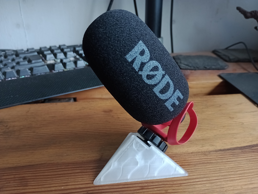 Triangular pyramid microphone/flash stand