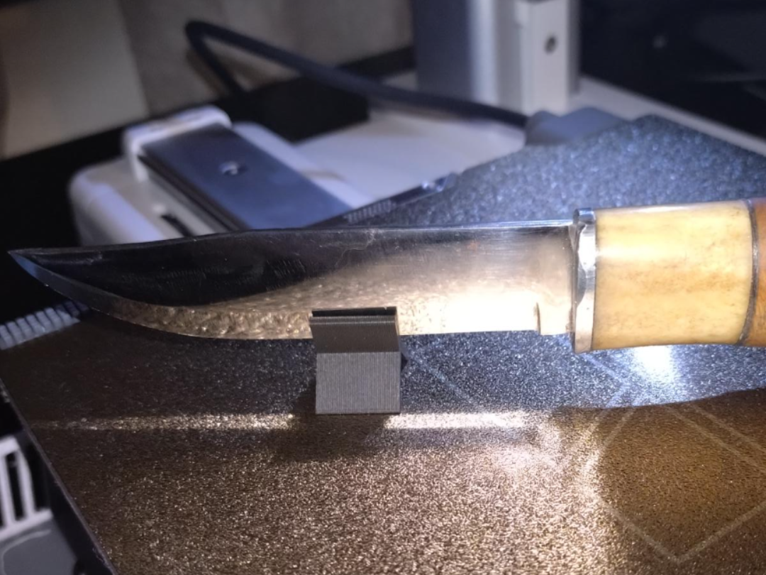 Knife stand
