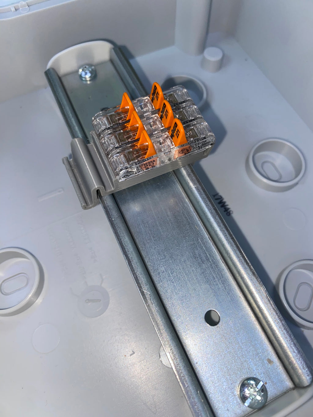 DIN Rail Clip for WAGO 221-2411 Inline Connector