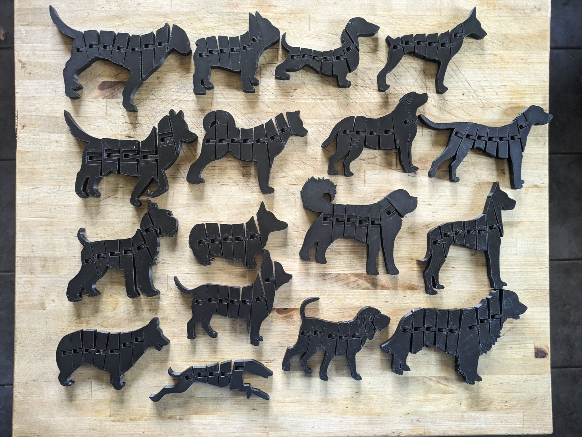 17 flexible dog silhouettes