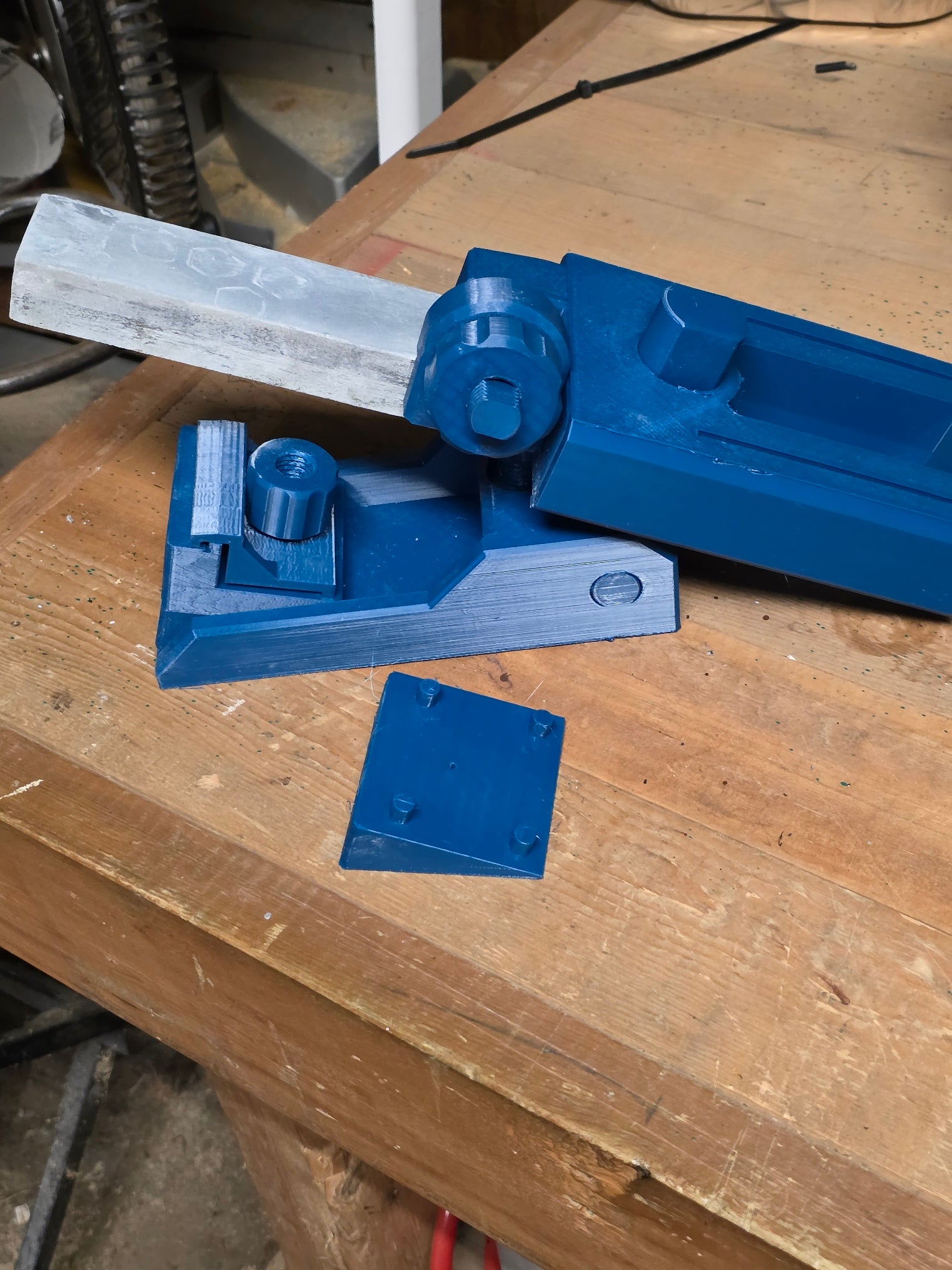 knife sharpener