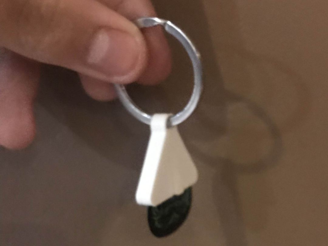 Keychane guitar pick holder