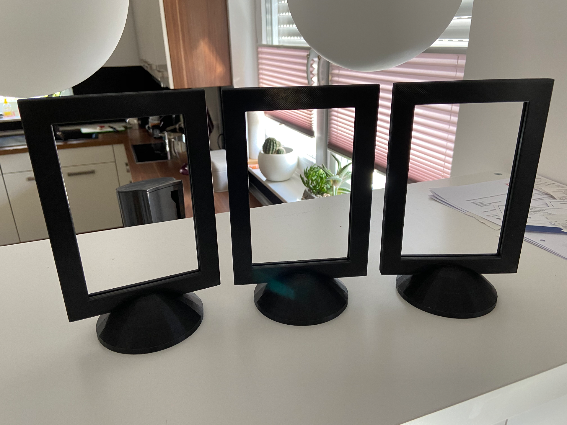 Simple Picture Frame w/ Stand