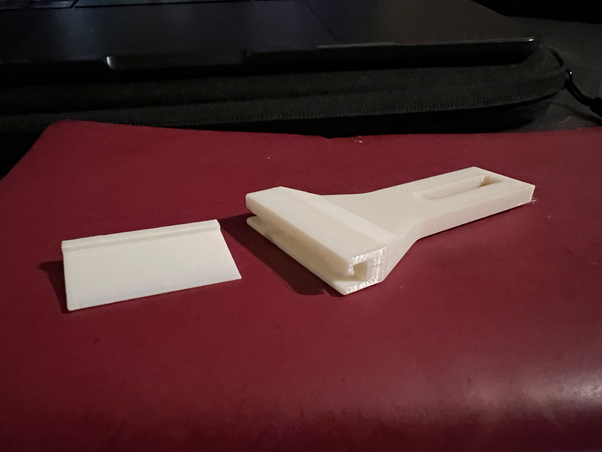 Rechargeable Bed Scraper