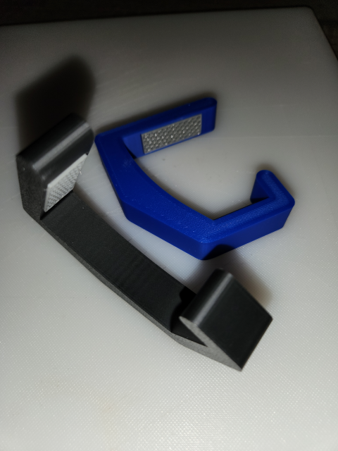 StrongArm: Table & Desk holder with TPU gripper