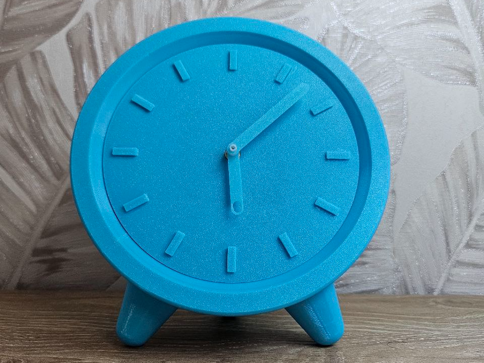 Minimalistic Desk Clock