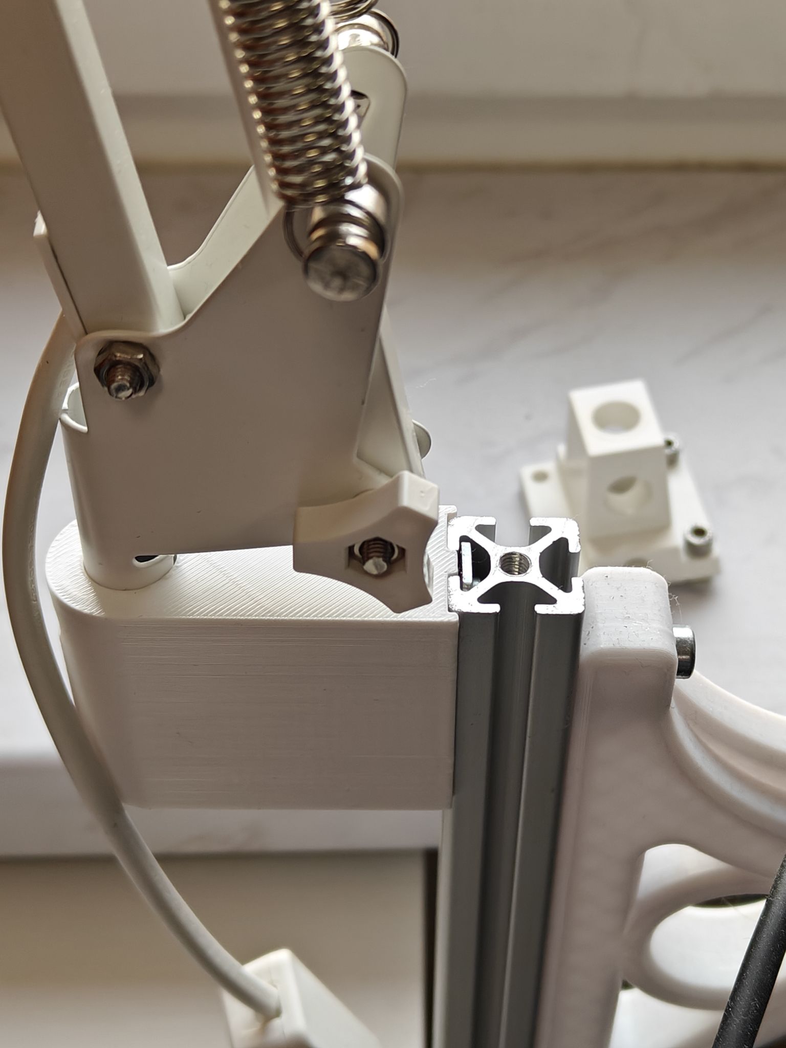Ikea Tertial lamp mount for 2020 V-slot profiles