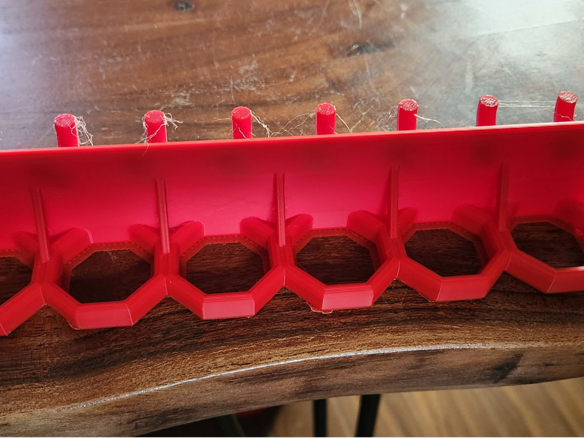 Peg pliers holder v2 (parametrics)