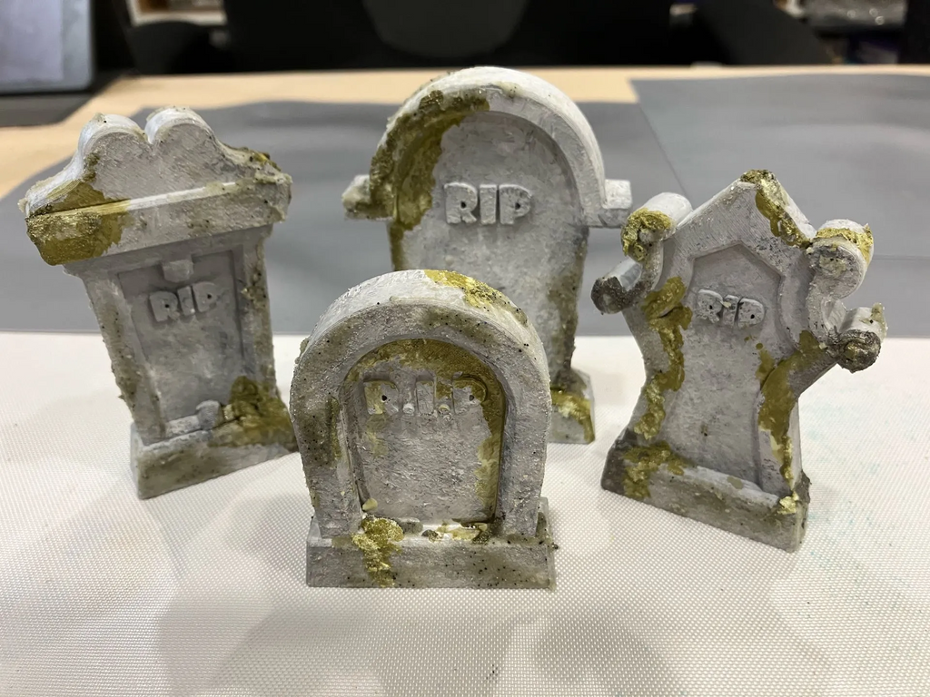 Customizable Halloween Graves