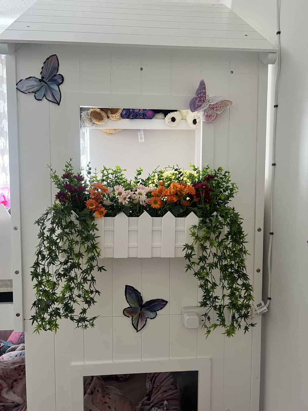 wall mounted planter box