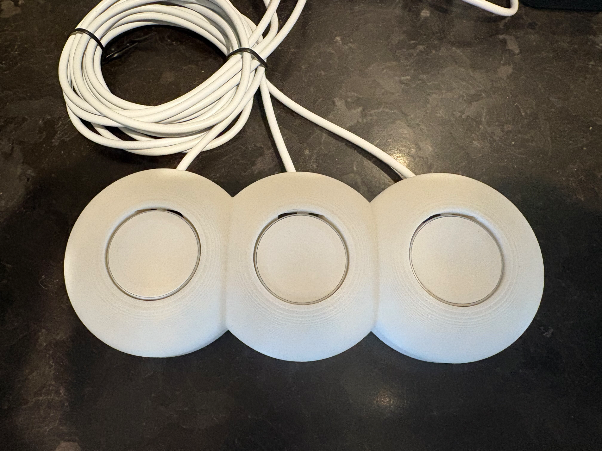 Triple Apple Watch Charger