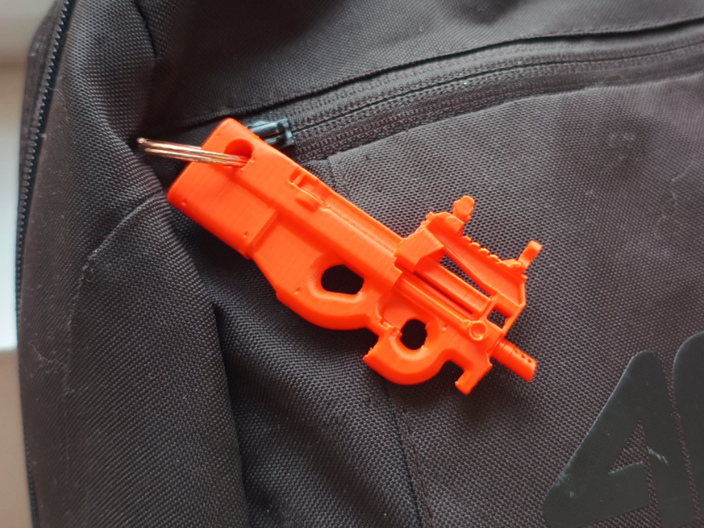 P90 / CS2 keychain/charm