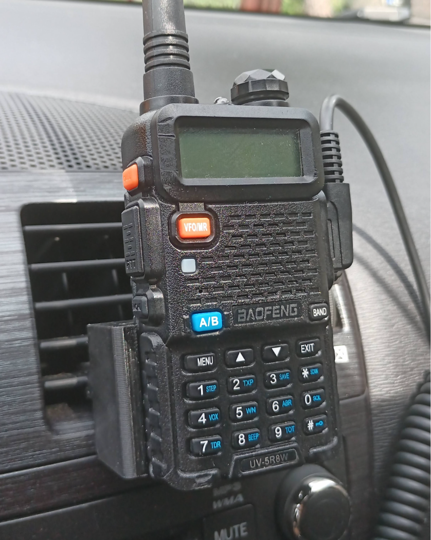 Baofeng UV5R car mount