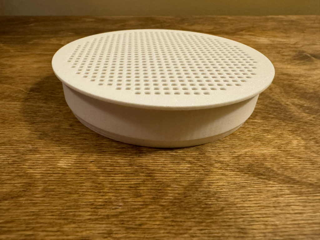 102mm / 4" hole saw compatible vent / grill
