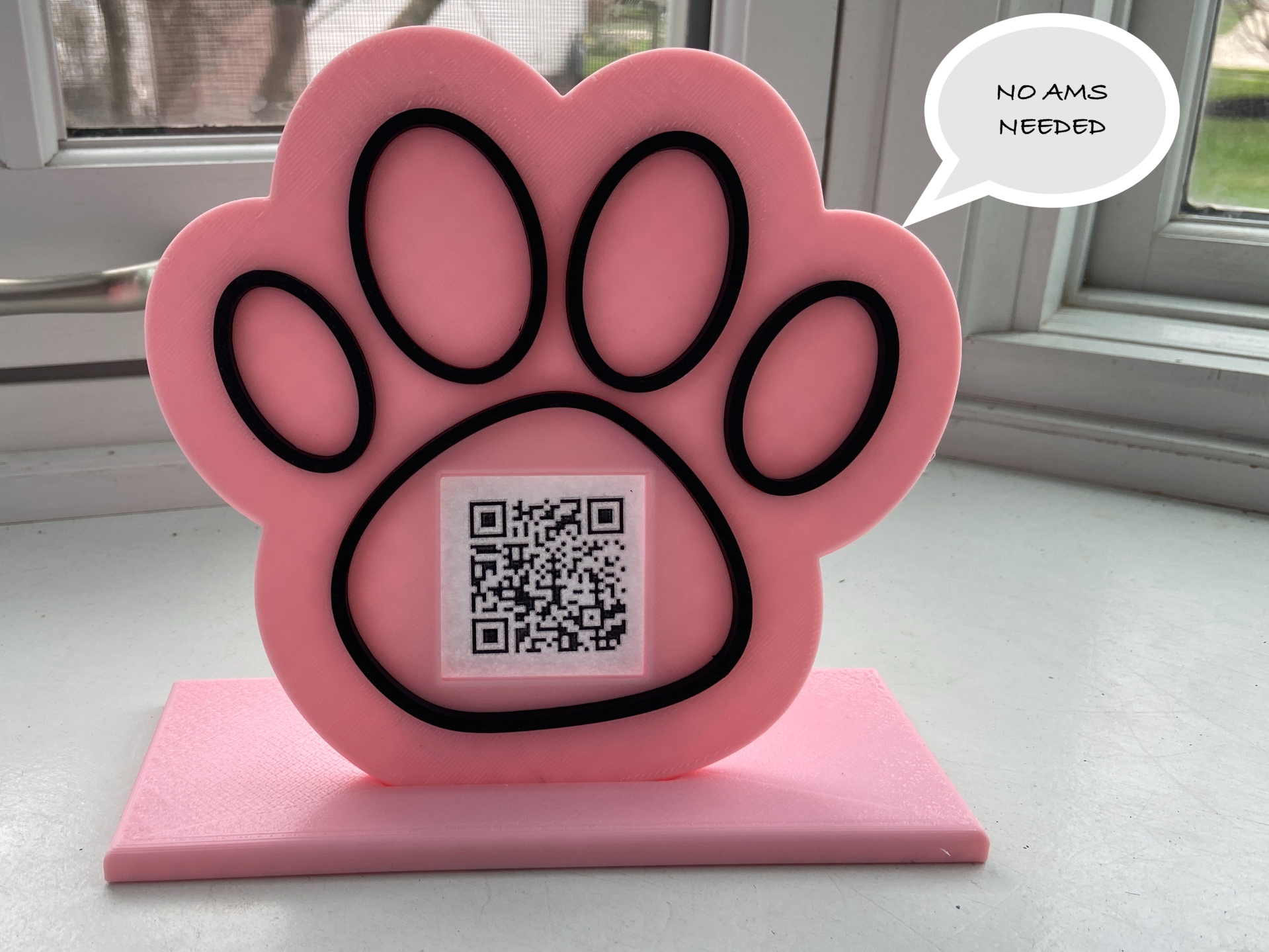 Dog Grooming Paw Print QR Holder