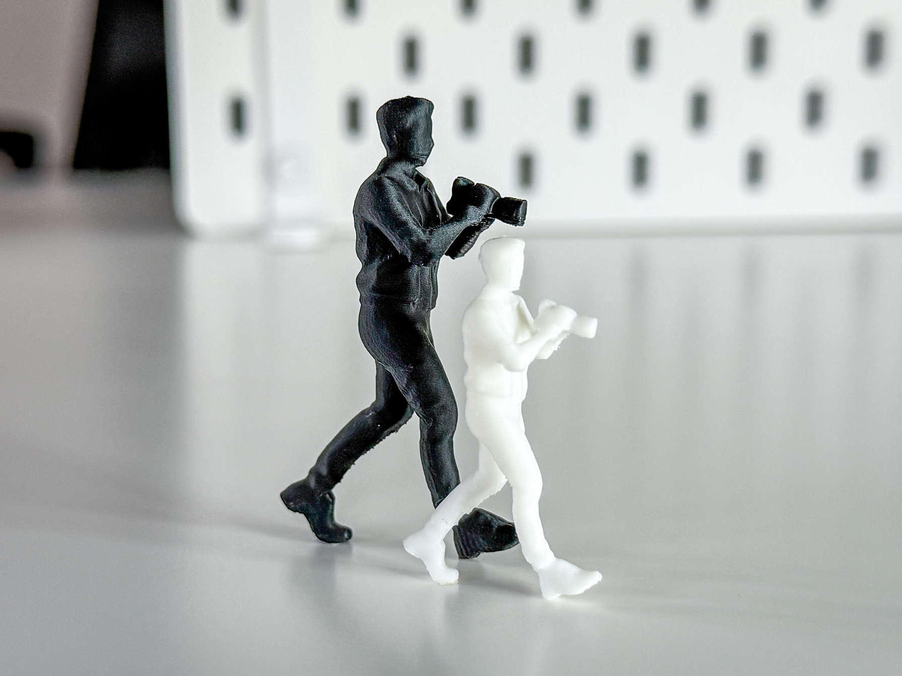 Miniature Photographer/Tourist II for your Diorama