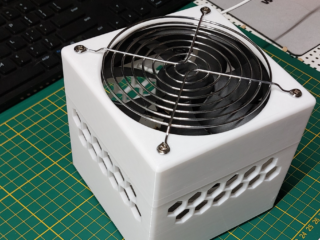 Home aroma dispenser for 120mm fan
