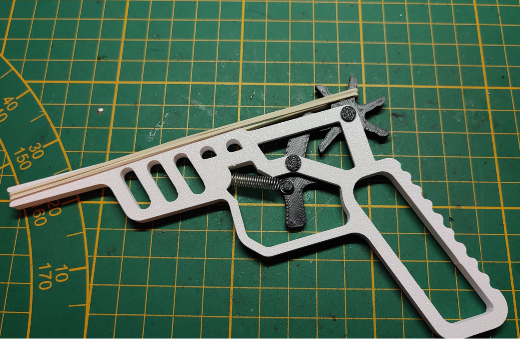 Rubber Band Gun improved V3