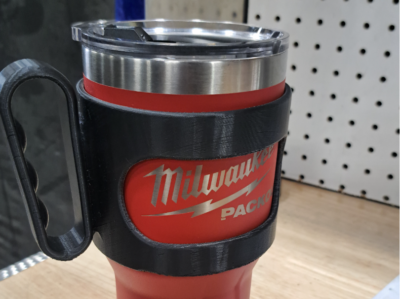 Poignet 30 oz mug milwaukee