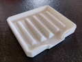 Self draining soap dish