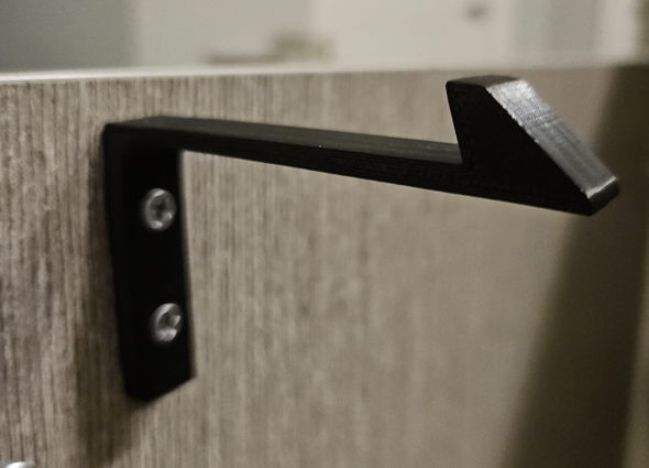Child lock for cabinet