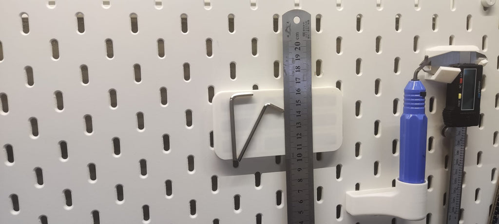 Magnetic plate tool holder for IKEA Skadis