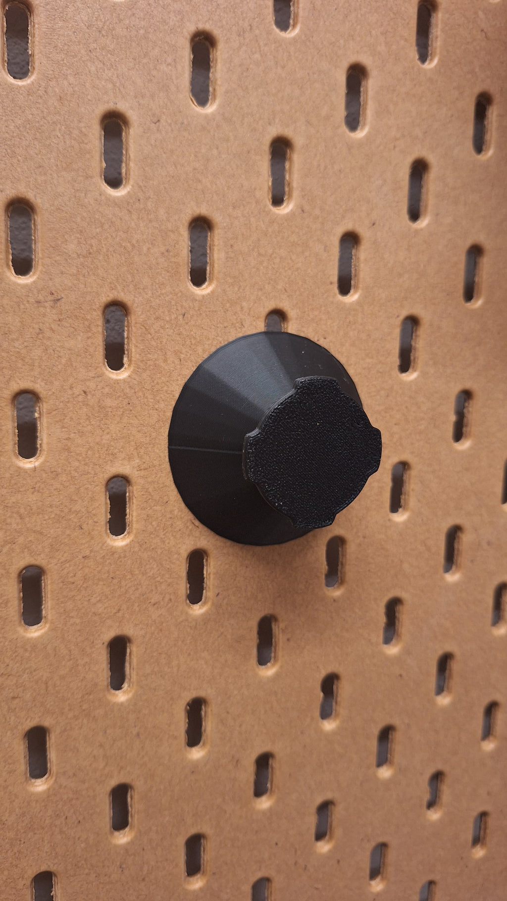 Skadis phone mount - QUADLOCK