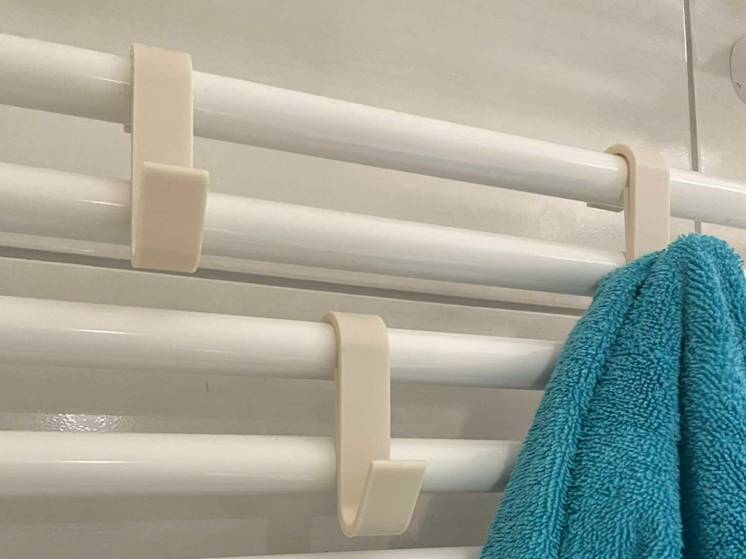 Hanger for bathroom heating
