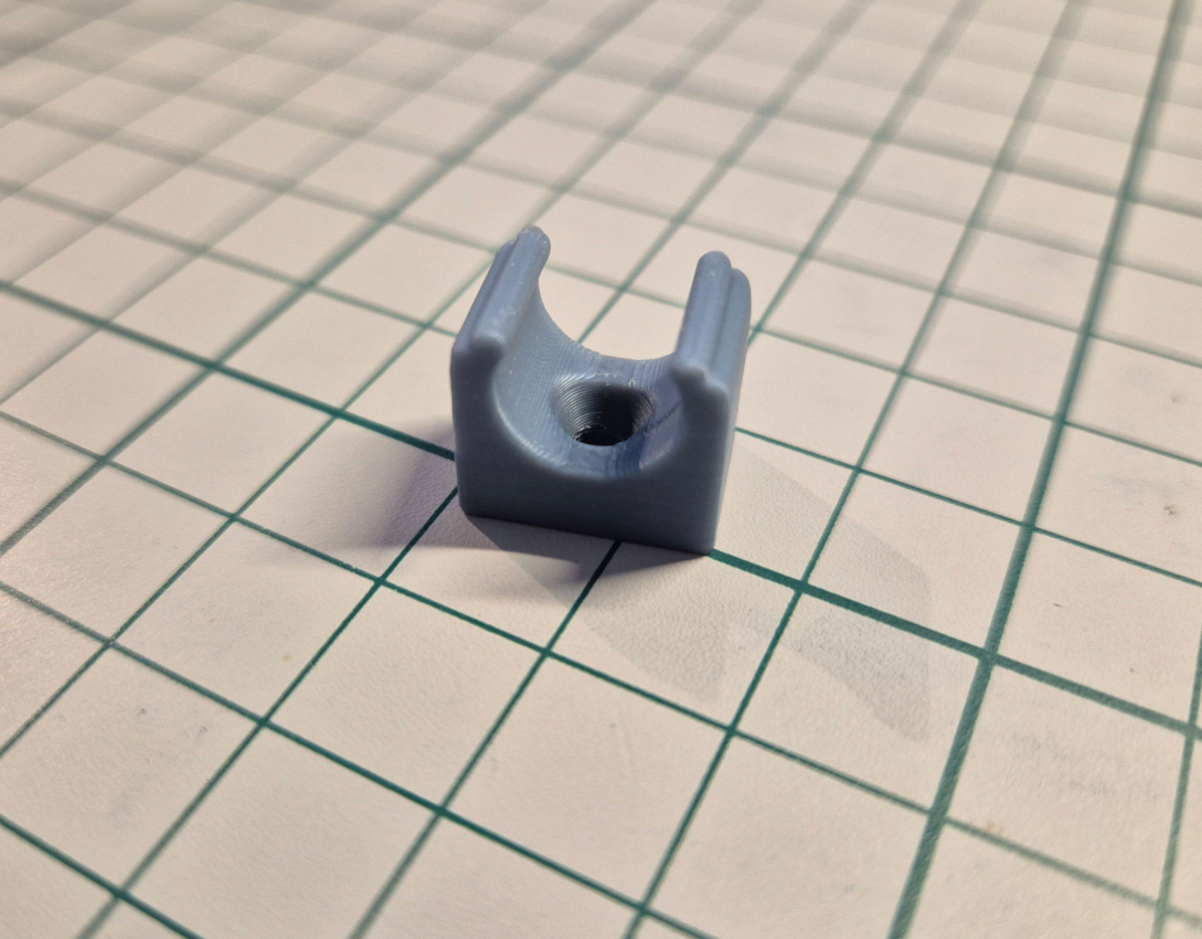 Clips for 3G1.0/1.5mm^2 cables.