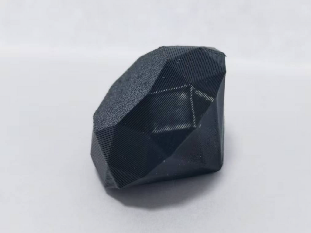 圆形明亮式切割钻石 Brilliant cut diamond