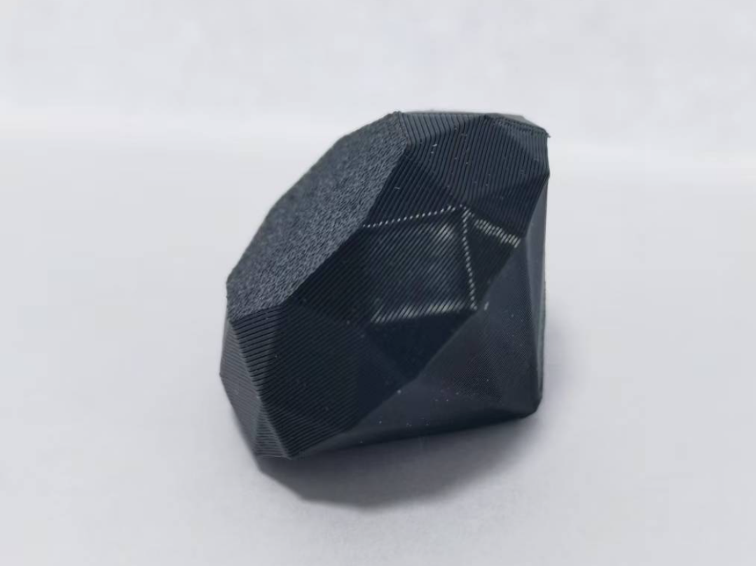 圆形明亮式切割钻石 Brilliant cut diamond
