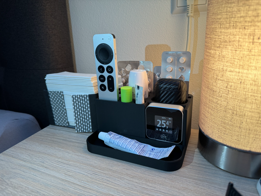 Organizer bedside table for medicine, Apple TV Remote, Airpods, Eve Room and more...