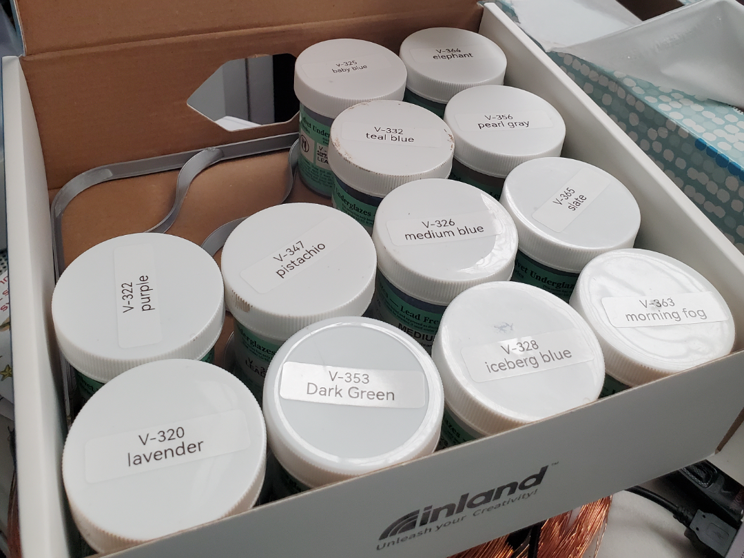 Filament box divider for Amaco glaze containers
