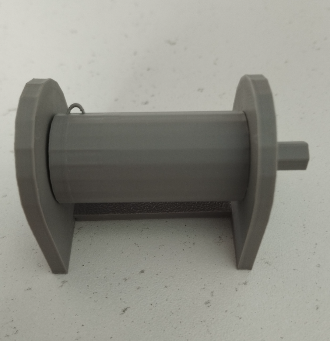 Spool for string or jewelry chain