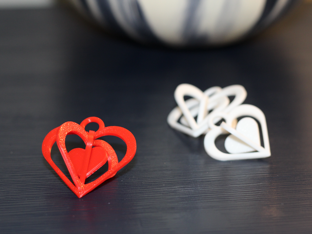 Spinning Heart Ornament (Remix)