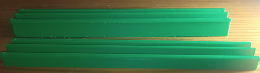 Glass guides for terrarium