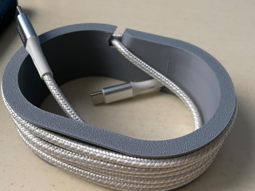 cable organizer 2m