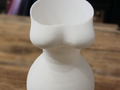 Vase Frau free commercial licence