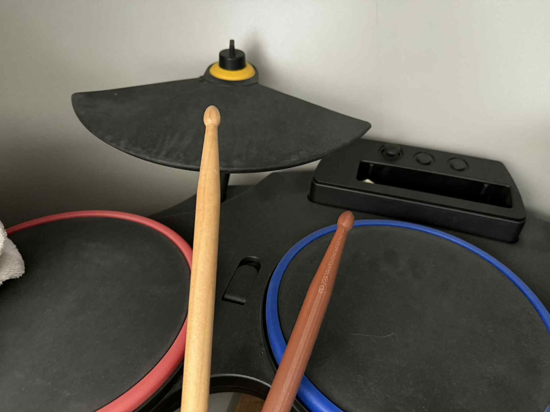 Drumsticks for the drum kit, Guitar hero