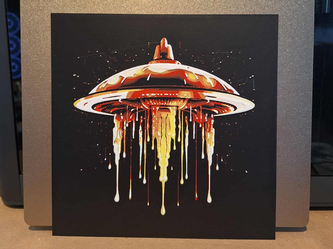 UFO - Hueforge - 4 colour