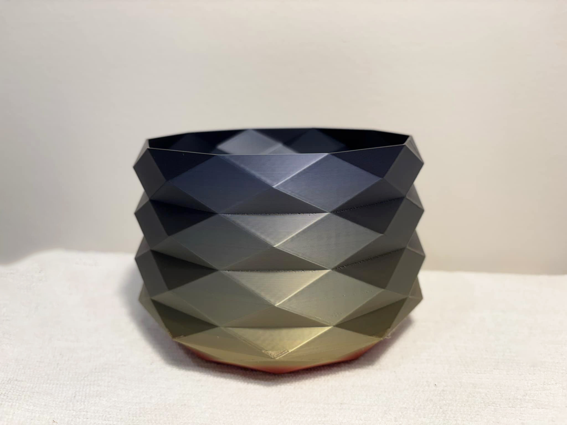 Plant pot 4
