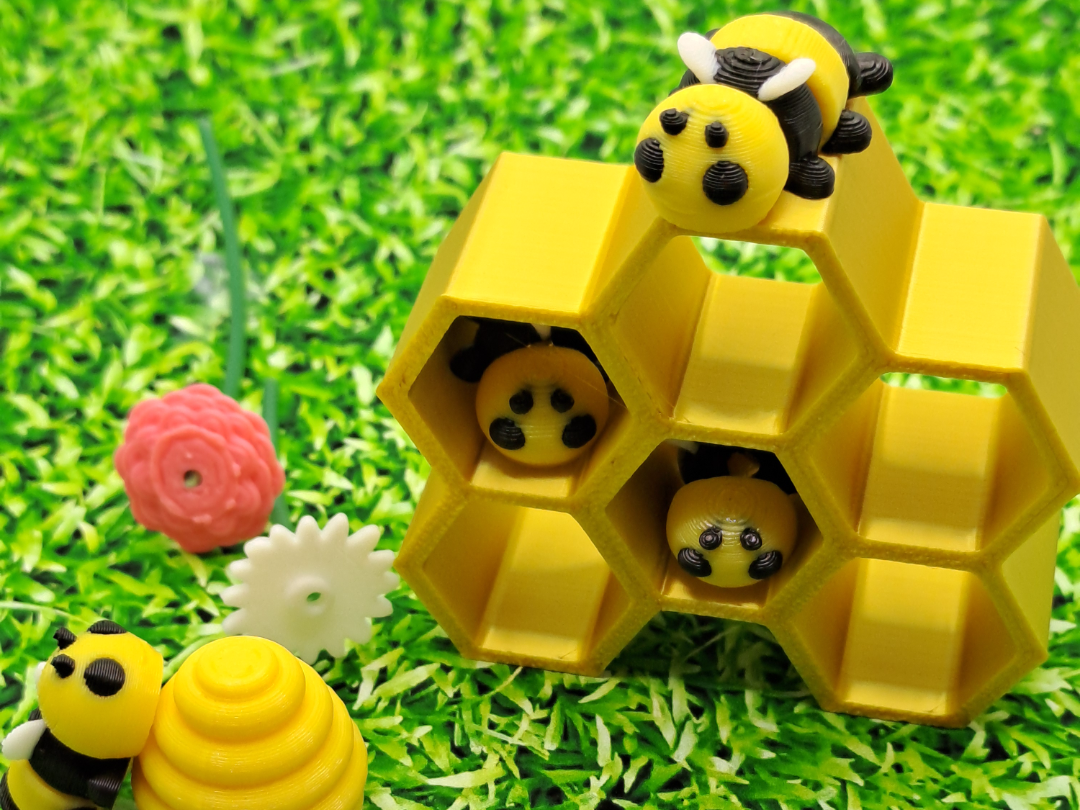 Bee hive honeycomb for mini bees