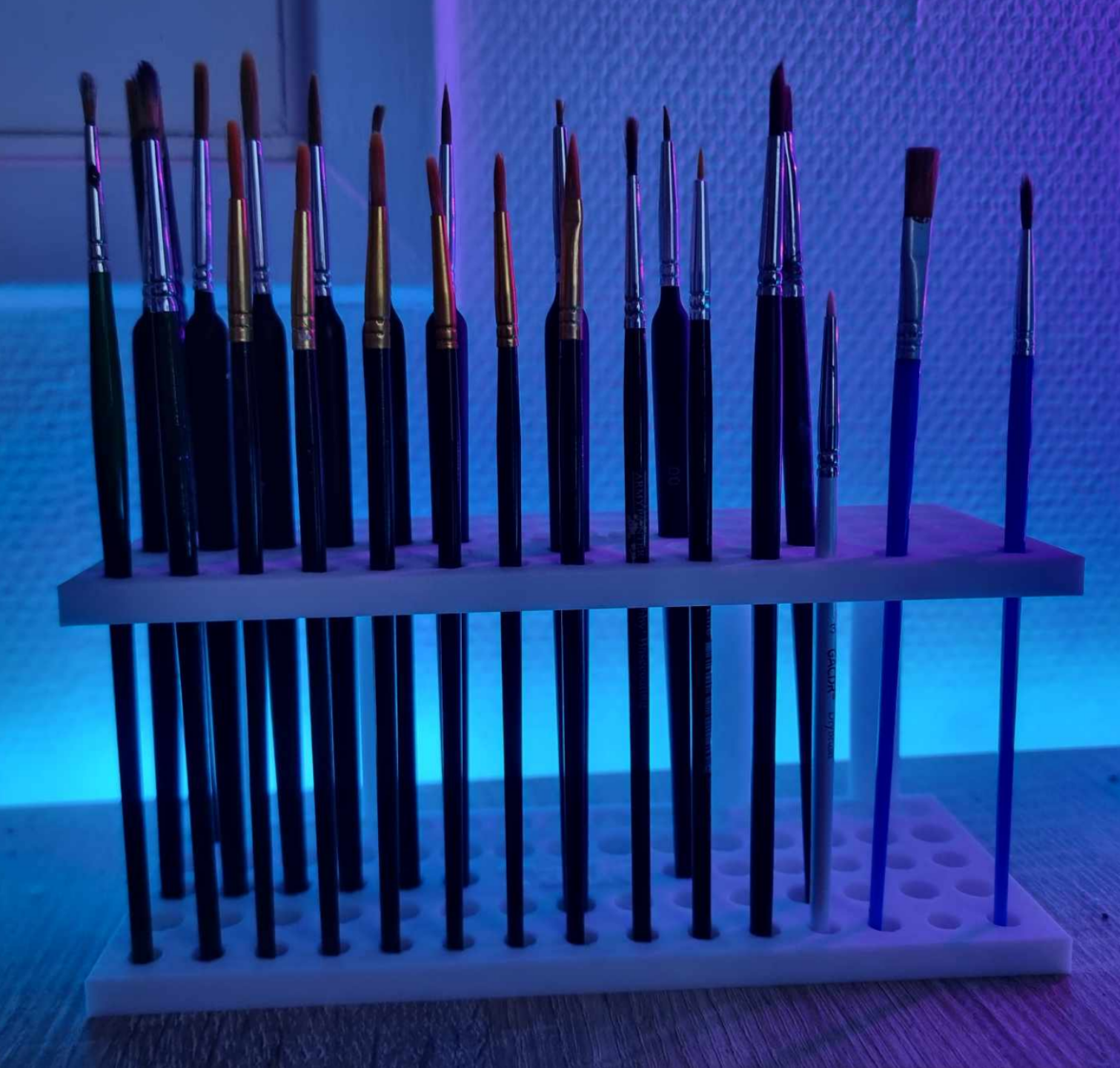 Talles Brush Holder